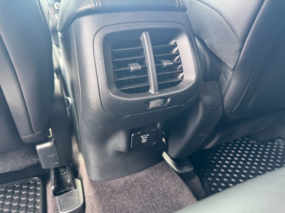 2016 Jeep Cherokee North North / Heated Seats