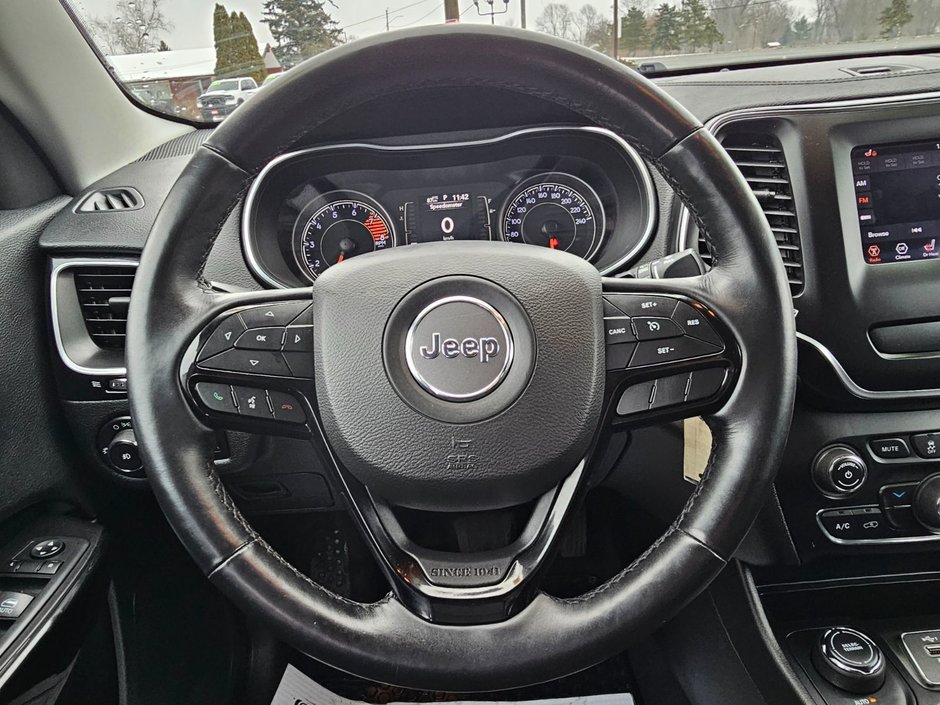 2019 Jeep Cherokee North-10