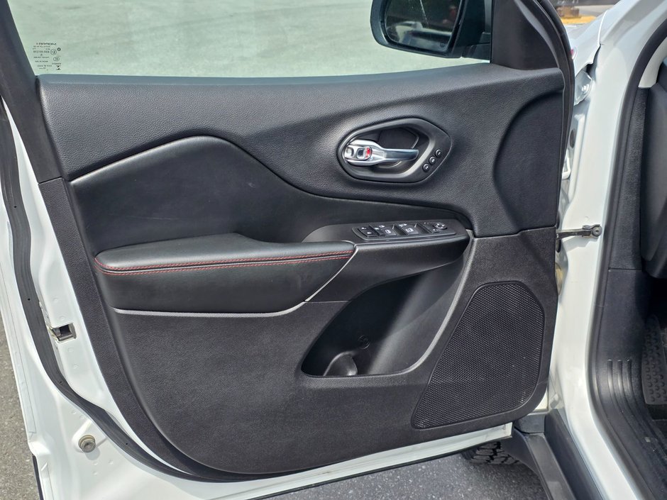 2020 Jeep Cherokee Trailhawk Elite Alpine Sound / Blind Spot Monitoring