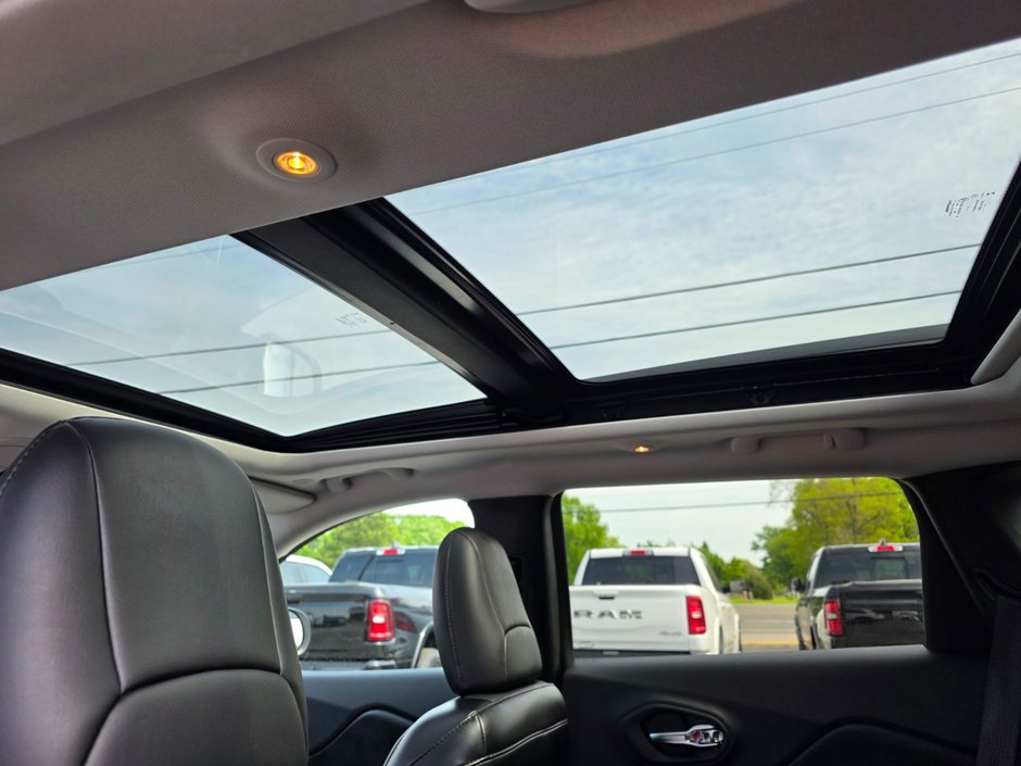 2020 Jeep Cherokee Trailhawk Elite Alpine Sound / Blind Spot Monitoring