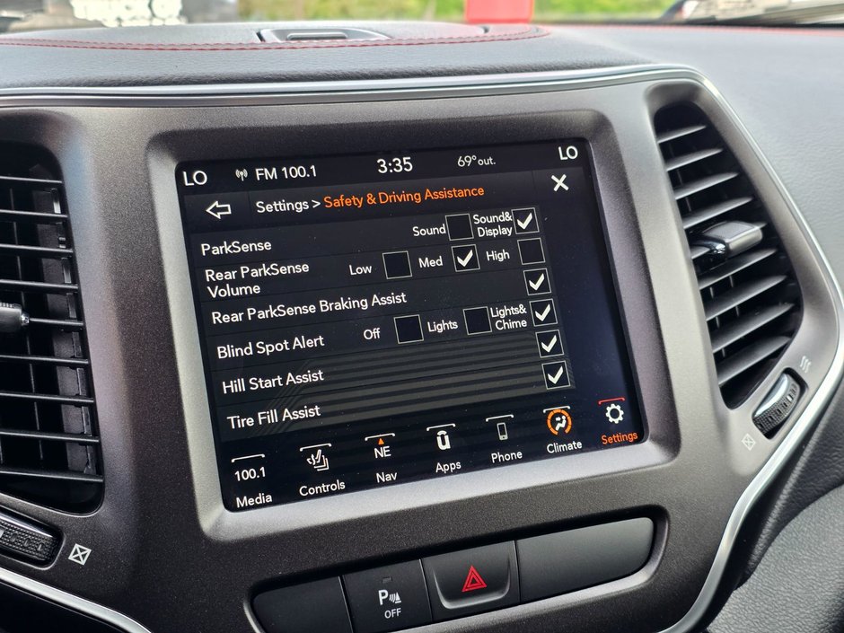 2020 Jeep Cherokee Trailhawk Elite Alpine Sound / Blind Spot Monitoring