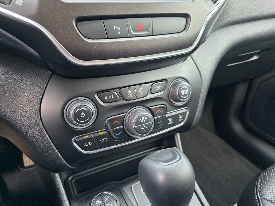 2020 Jeep Cherokee Trailhawk Elite Alpine Sound / Blind Spot Monitoring