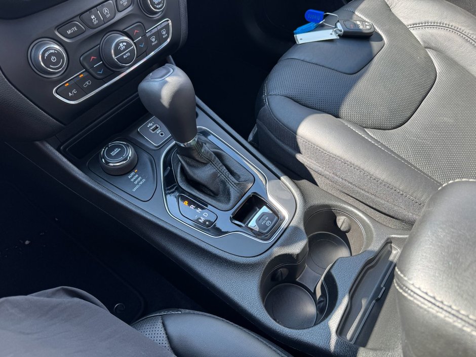 2021 Jeep Cherokee Limited Limited / Sunroof / Alpine Sound / 4x4