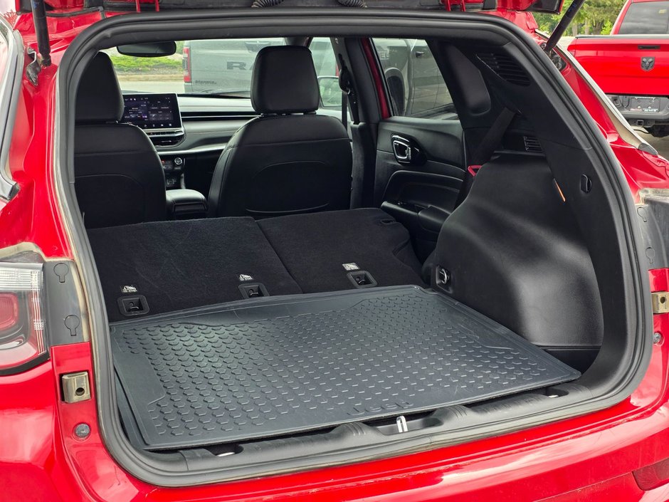 2022 Jeep Compass Limited Limited / Heated Seats and Steering