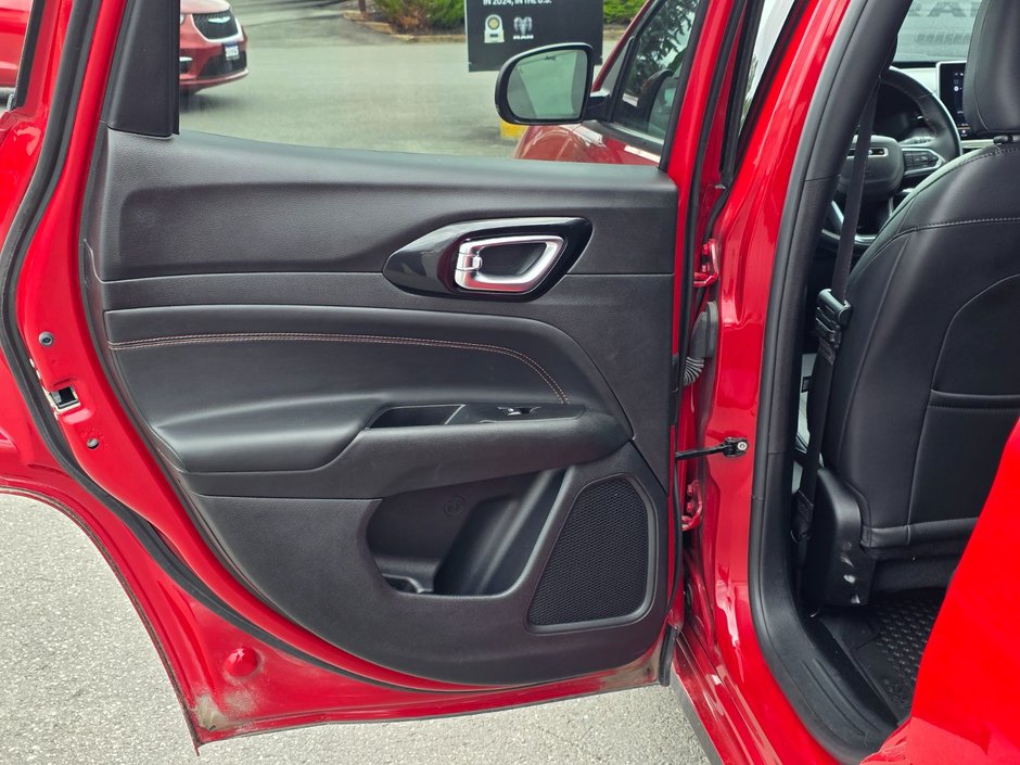 2022 Jeep Compass Limited Limited / Heated Seats and Steering