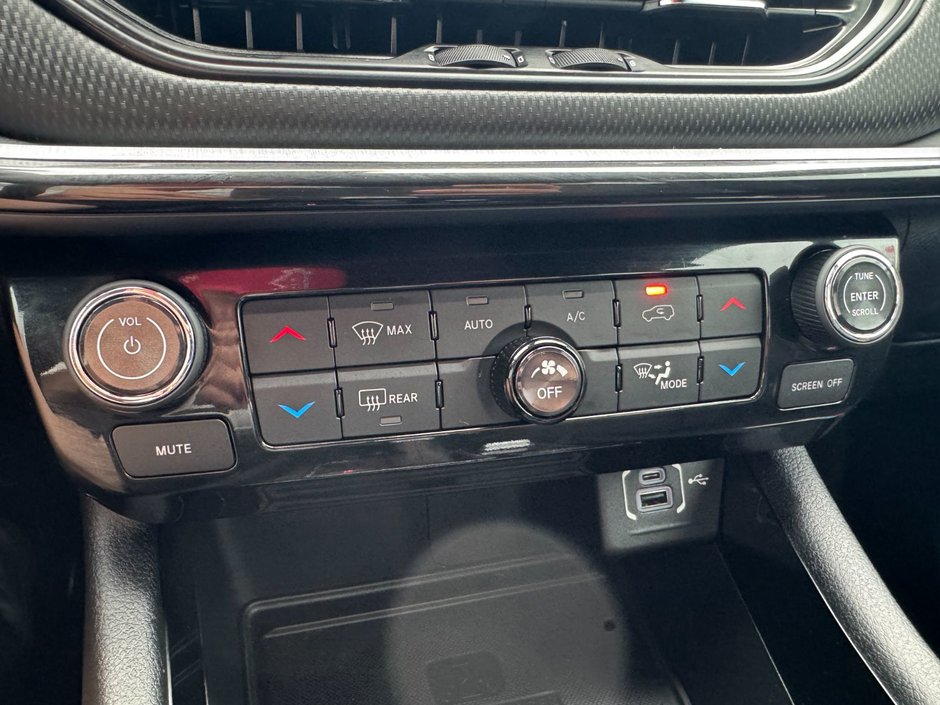 2023 Jeep Compass Trailhawk Trailhawk / Sunroof / 4x4