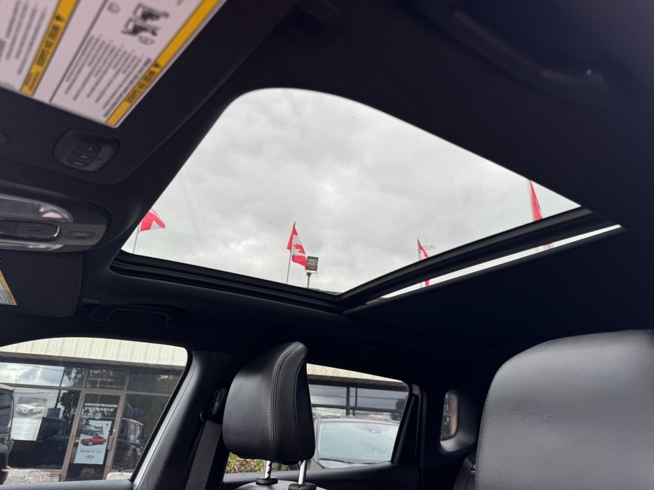 2023 Jeep Compass Trailhawk Trailhawk / Sunroof / 4x4