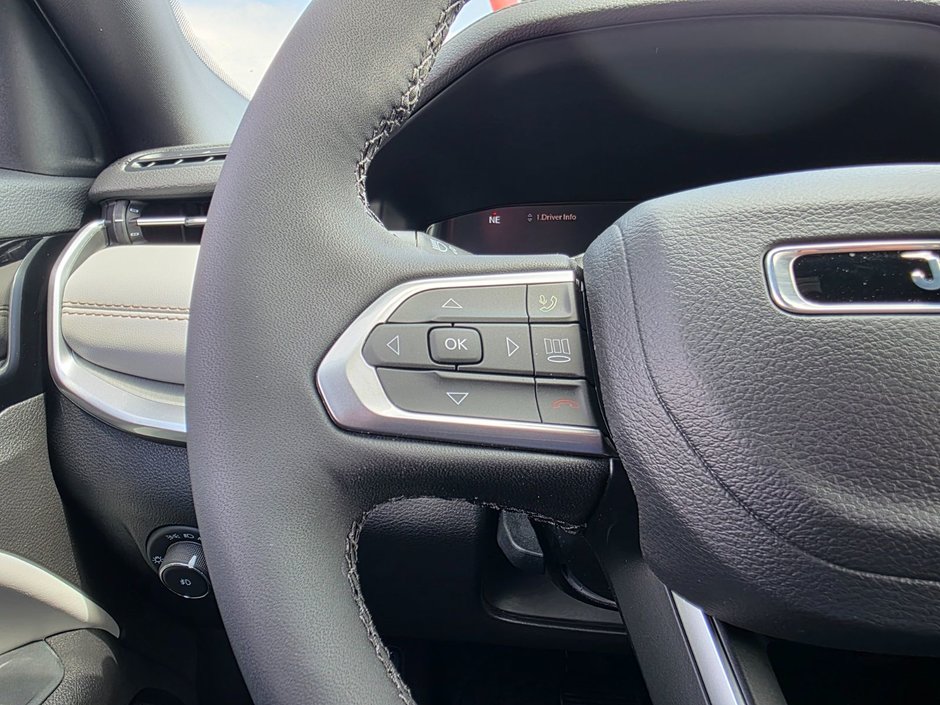 2025 Jeep Compass LIMITED-10