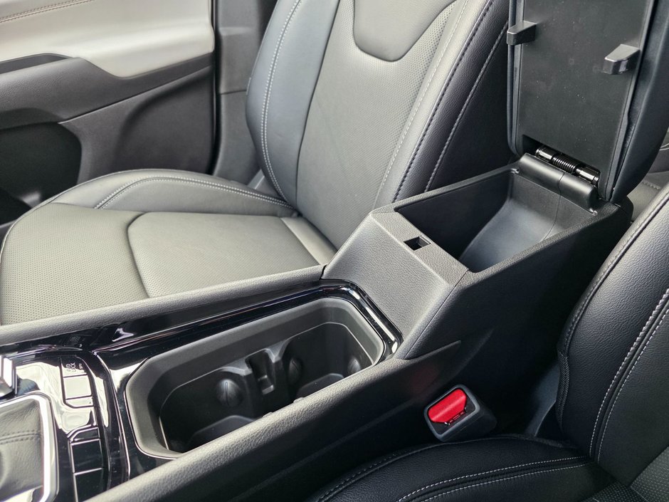 2025 Jeep Compass LIMITED-34