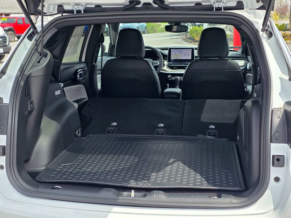 2025 Jeep Compass LIMITED-45