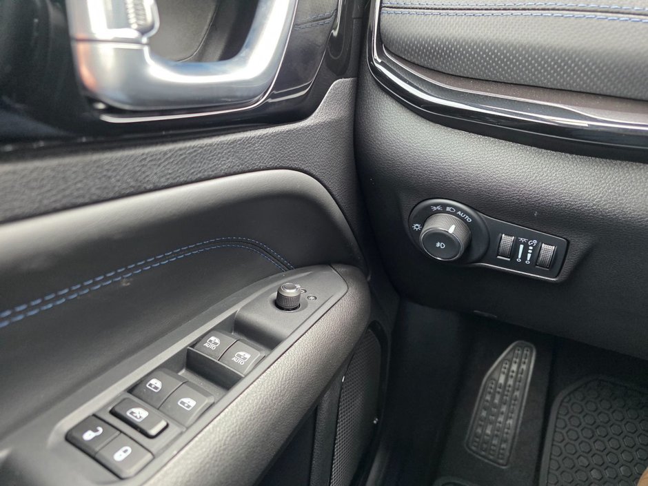 2025 Jeep Compass ALTITUDE In-Stock - TARIFF PROTECTED PRICING!