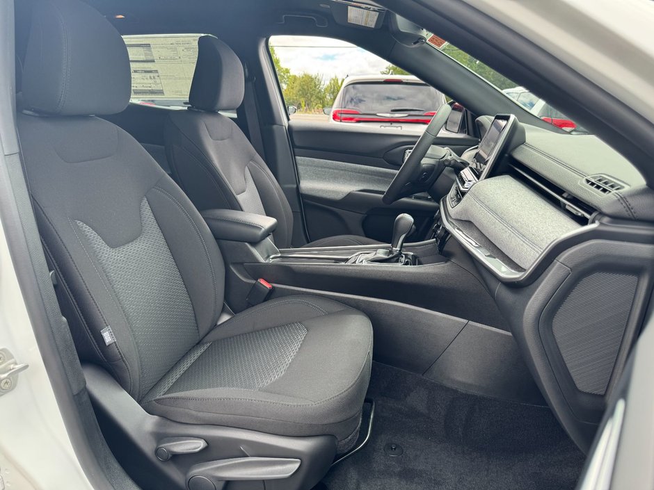 Jeep Compass SPORT 2025