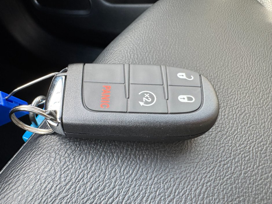 2026 Jeep COMPASS NORTH