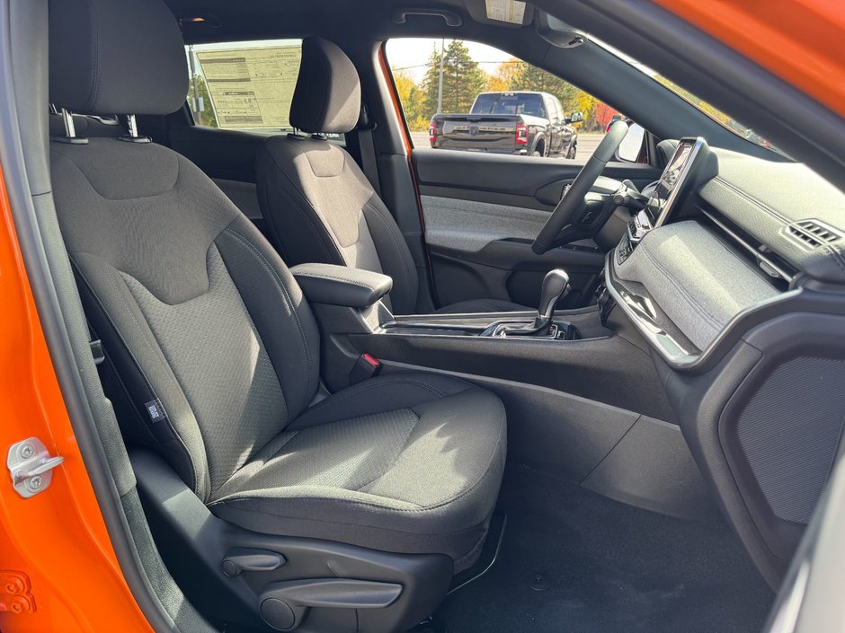 2026 Jeep COMPASS SPORT