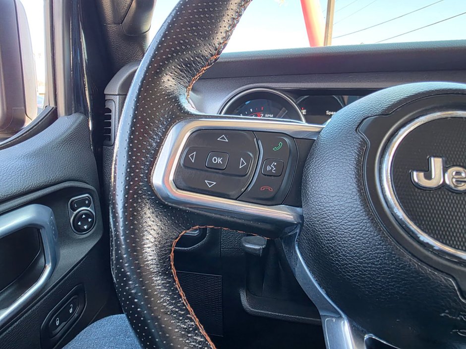 2021 Jeep Gladiator Mojave-12