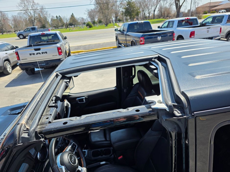 2021 Jeep Gladiator Mojave-47