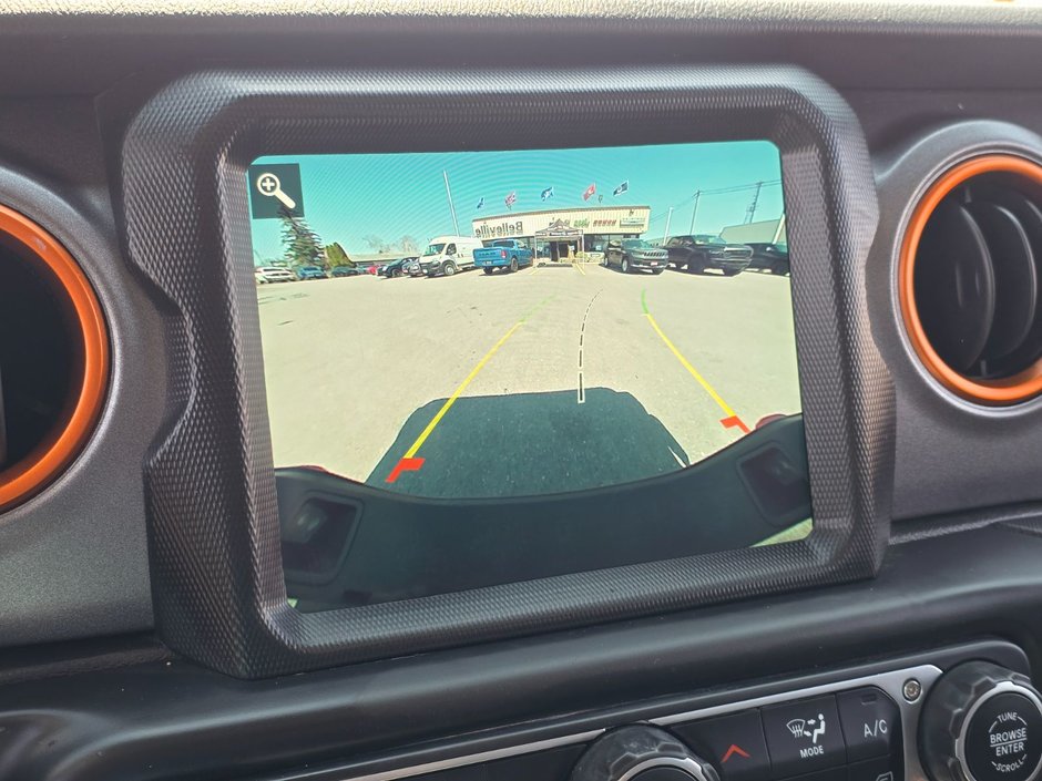 2021 Jeep Gladiator Mojave-36