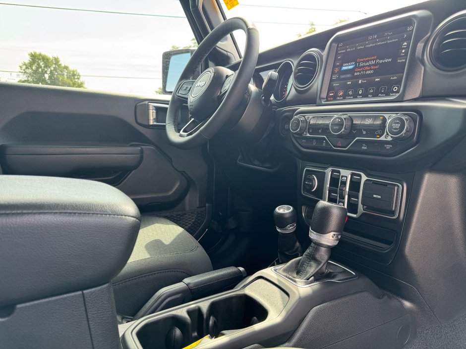 2023 Jeep Gladiator Sport S Sport S Willys / Hardtop / Tow Group / Nav