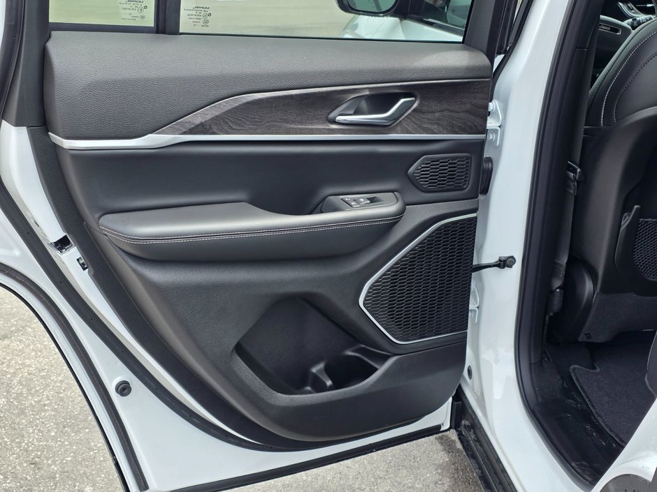 2025 Jeep Grand Cherokee 4xe 4XE