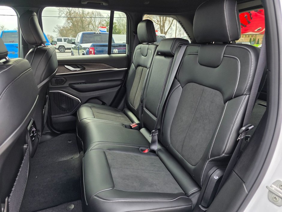 2025 Jeep Grand Cherokee 4xe 4XE