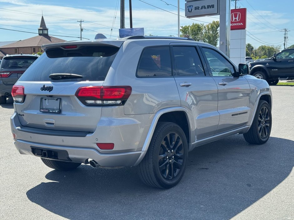 2020 Jeep Grand Cherokee Altitude Altitude Laredo / Sunroof / Heated Seats / 4x4