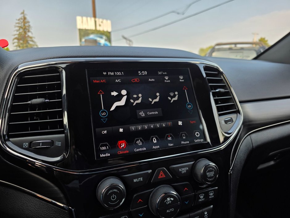 2021 Jeep Grand Cherokee Limited X Limited X / Heritage Leather Seats / Adaptive Crui