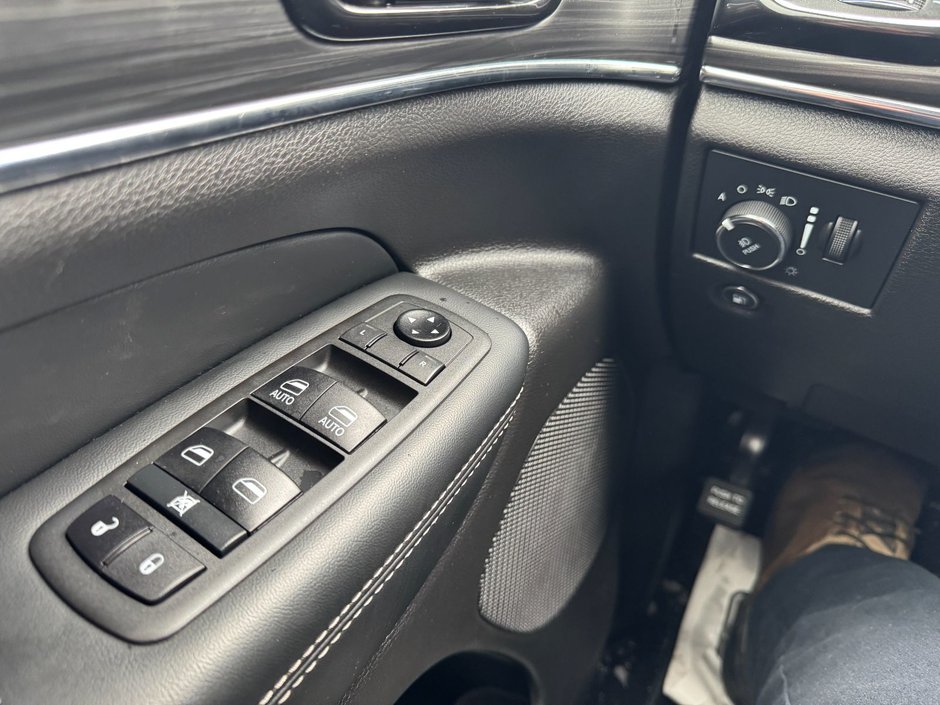 2021 Jeep Grand Cherokee 80th Anniversary Edition 80th Anniversary Edition / Heated Leather Seats