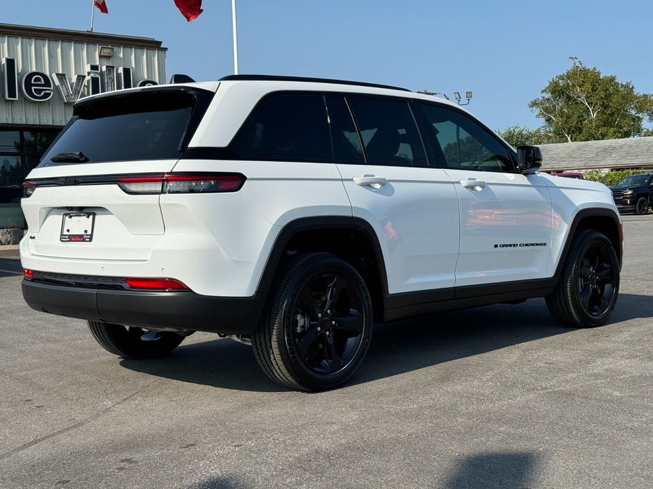 Jeep Grand Cherokee ALTITUDE 2024