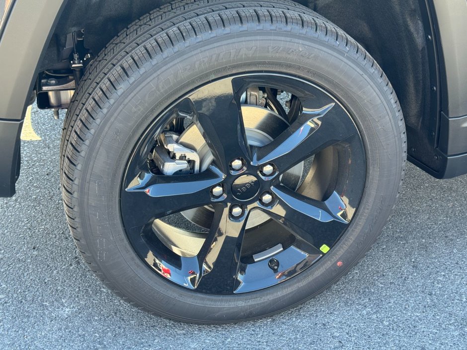 Jeep GRAND CHEROKEE LIMITED 2025