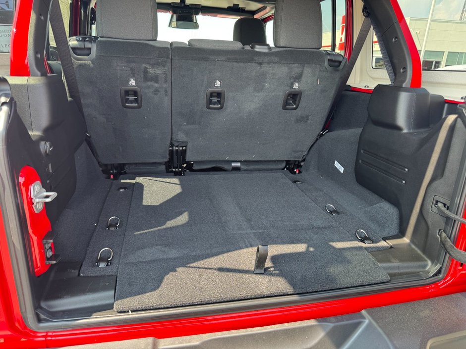 2025 Jeep WRANGLER 4-Door SAHARA