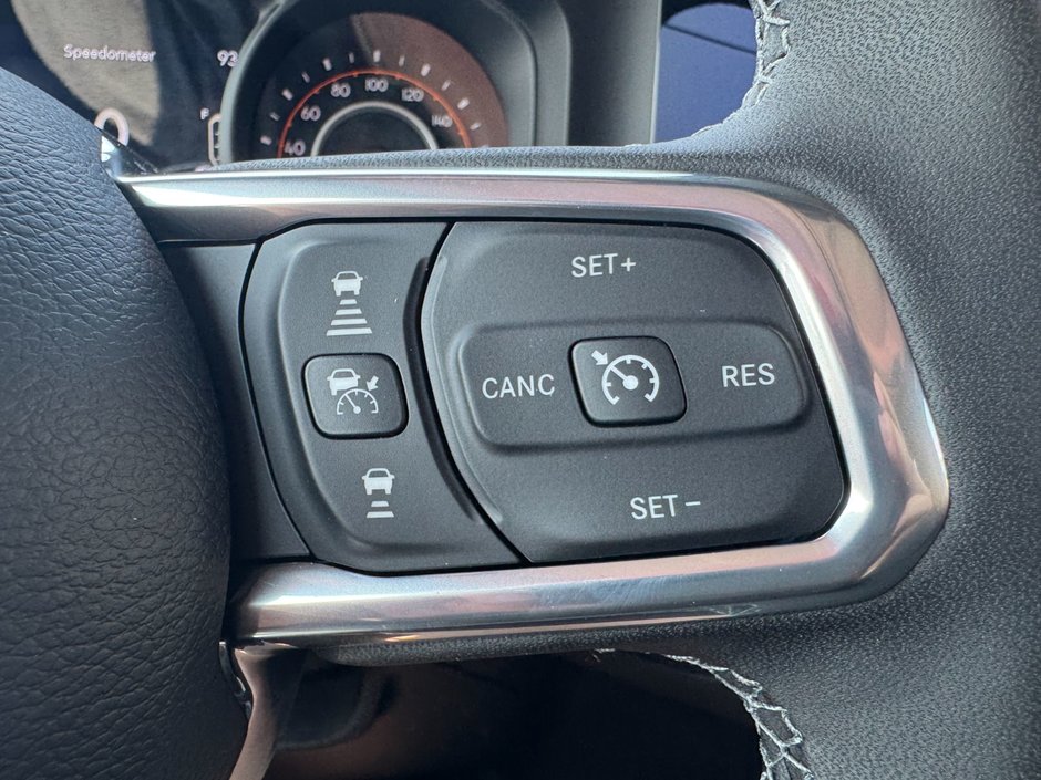 2025 Jeep WRANGLER 4-Door SAHARA