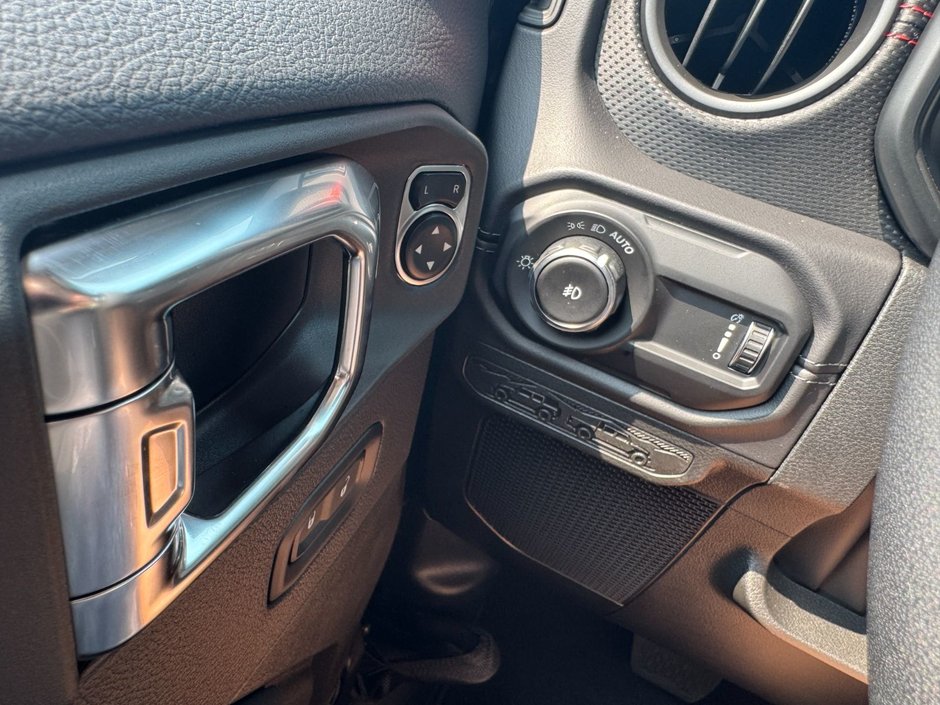Jeep WRANGLER 4-Door RUBICON 2025