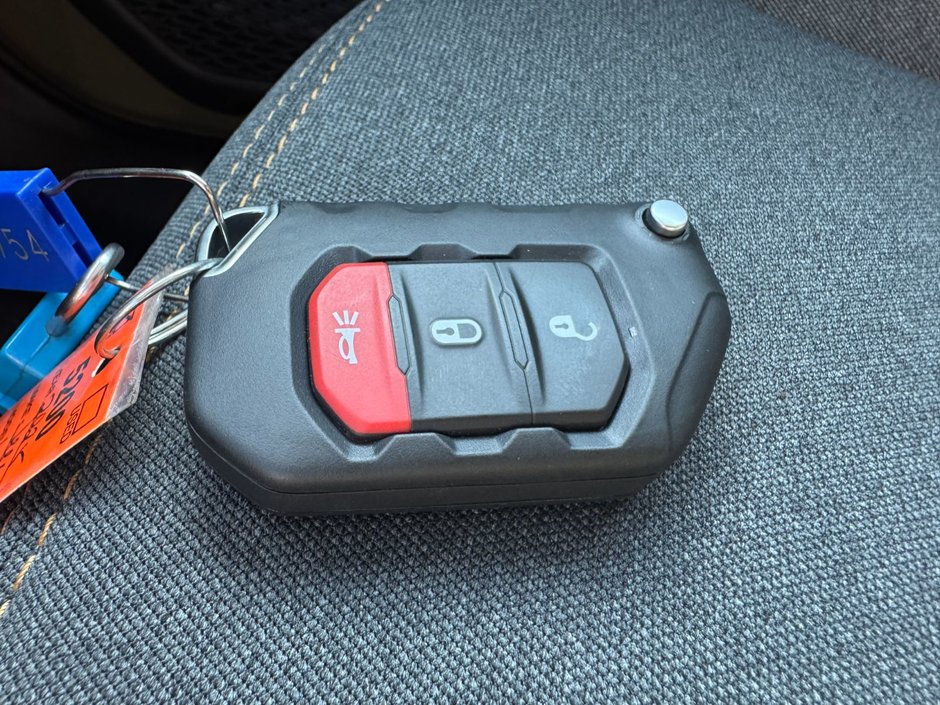 Jeep Wrangler 4-Door SPORT S 2025