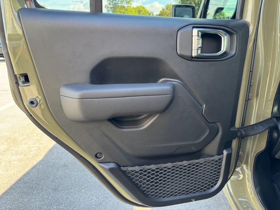 Jeep Wrangler 4-Door SPORT S 2025