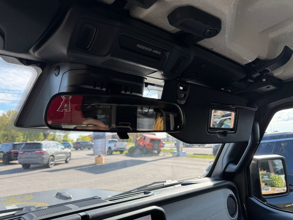 Jeep Wrangler 4-Door SPORT S 2025