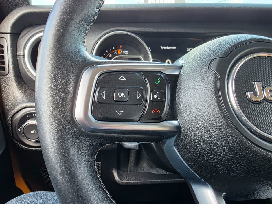 2018 Jeep Wrangler Unlimited Unlimited Sahara Unlimited Sahara / Heated Leather Seats