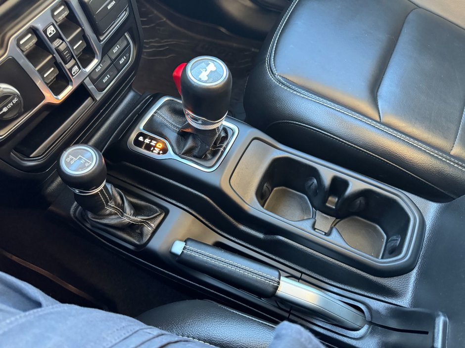 2021 Jeep Wrangler Unlimited Sahara-21