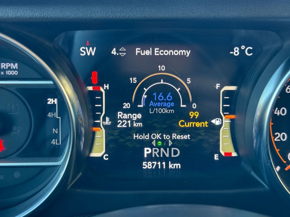 2021 Jeep Wrangler Unlimited Sahara-10