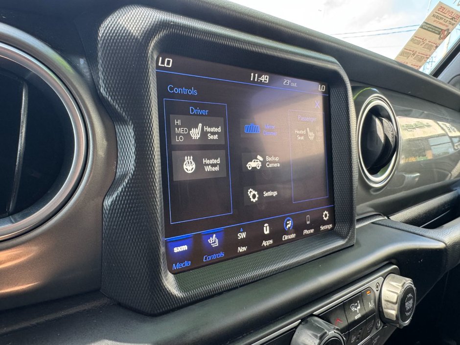 2023 Jeep Wrangler Sahara Sahara / Heated Seats / Trailer Tow