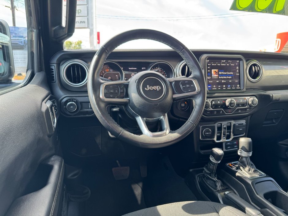 2023 Jeep Wrangler Sahara Sahara / Heated Seats / Trailer Tow