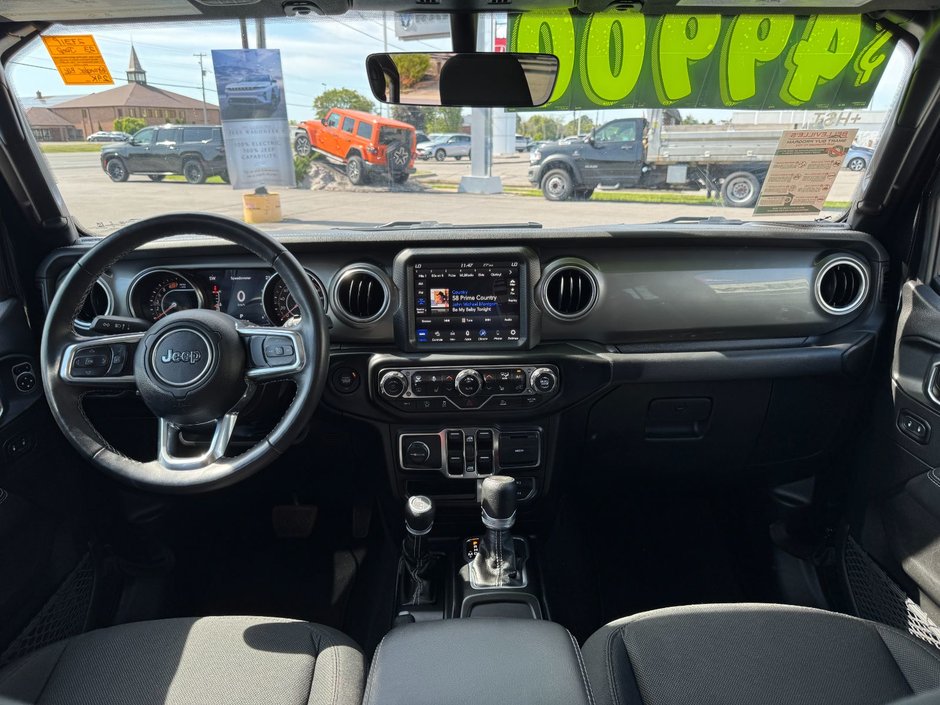 2023 Jeep Wrangler Sahara Sahara / Heated Seats / Trailer Tow
