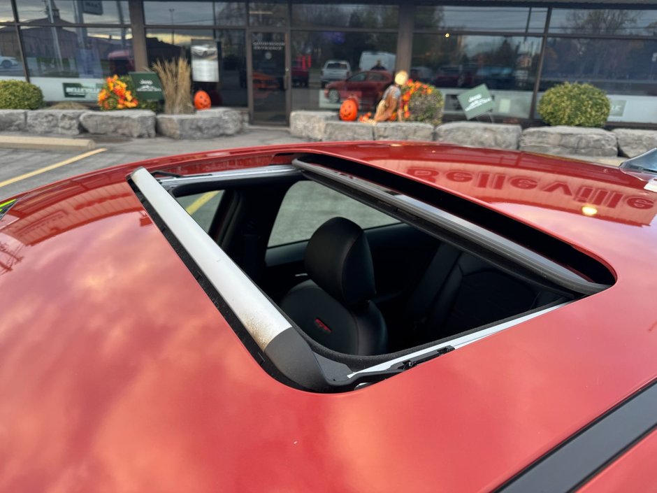 Kia Forte GT 2021-28