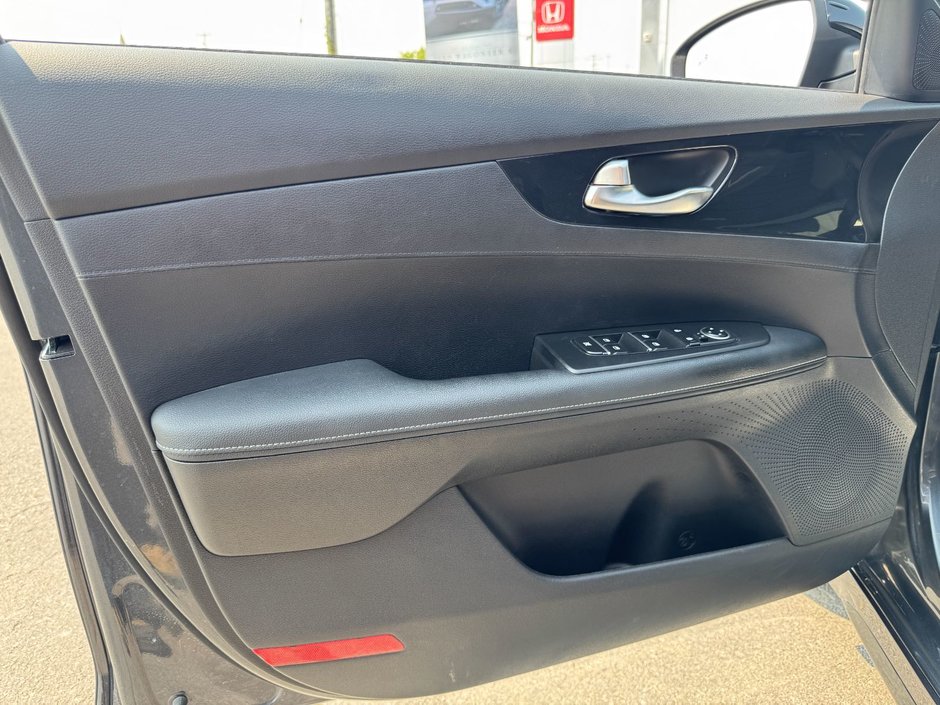 Kia Forte GT-Line 2024