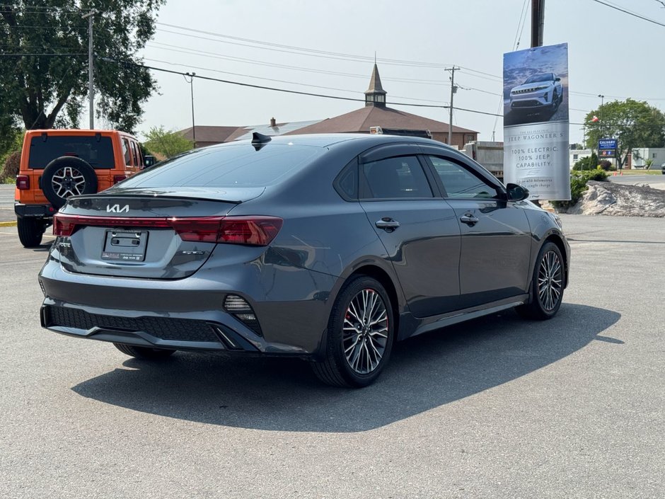 Kia Forte GT-Line 2024