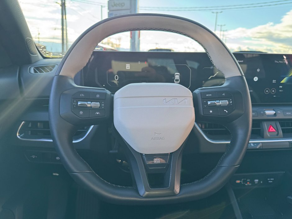 2025 Kia K4 GT-Line Turbo-13