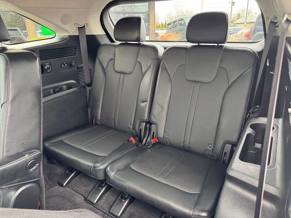 2023 Kia Sorento SX SX / Heated and Vented Seats