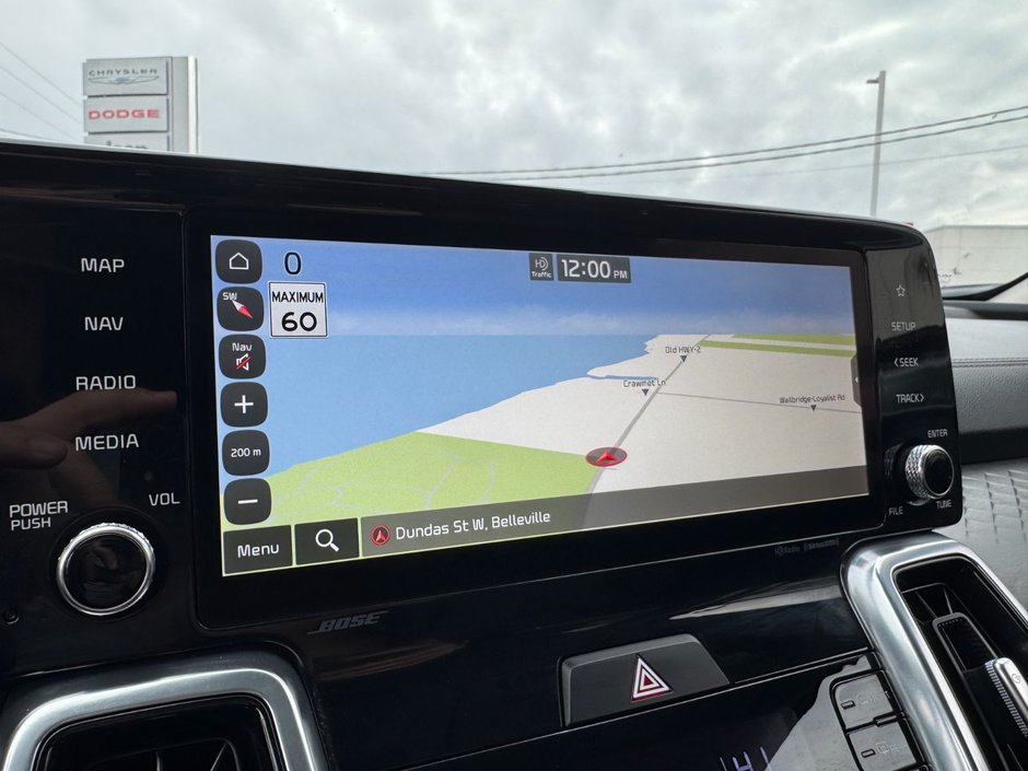 2023 Kia Sorento SX SX / Heated and Vented Seats