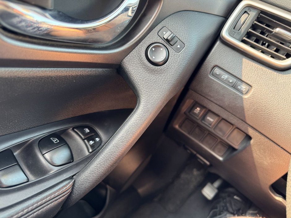 Nissan Rogue S 2014 S / Heated Mirrors / Block Heater