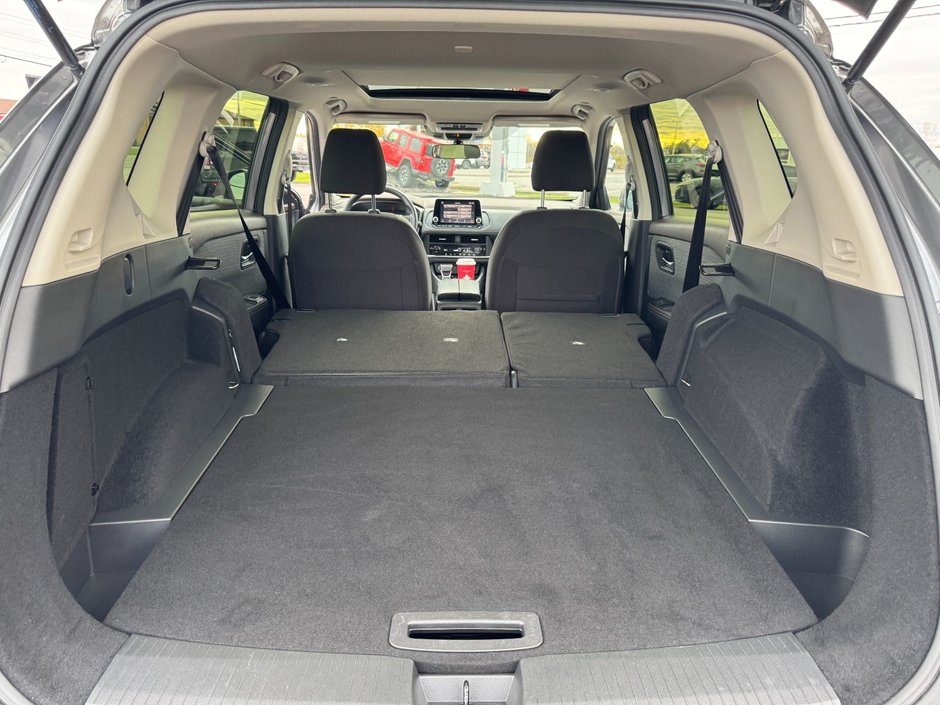 2023 Nissan Rogue SV SV / AWD / Moonroof