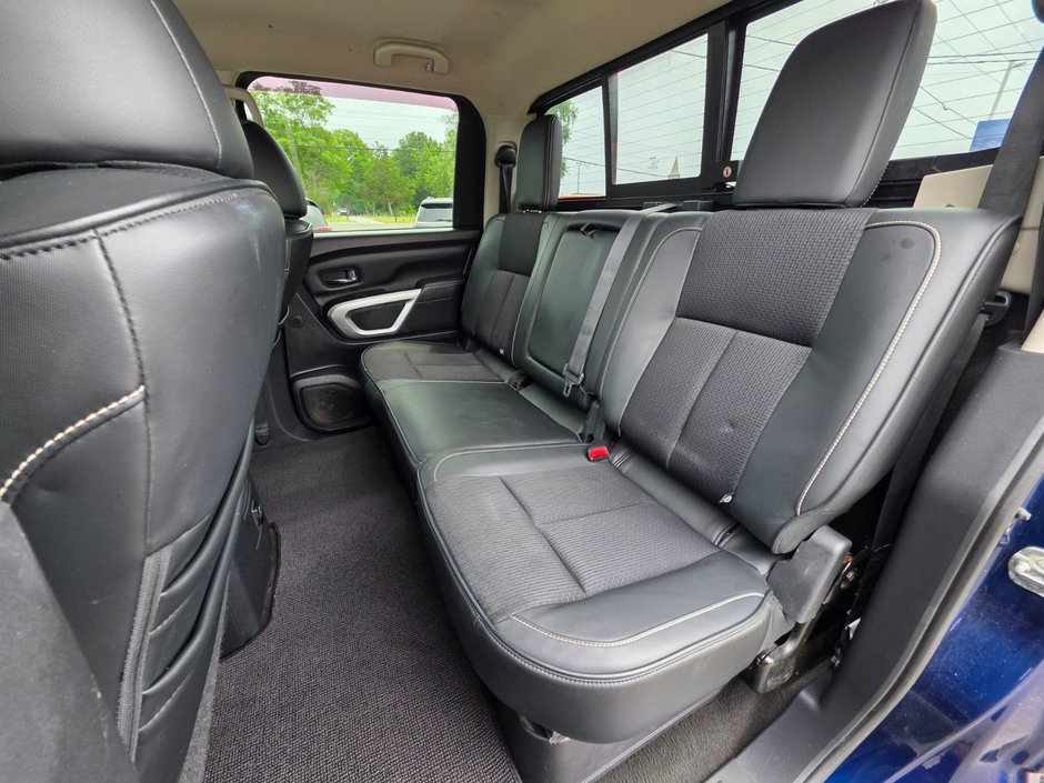 Nissan Titan  2018